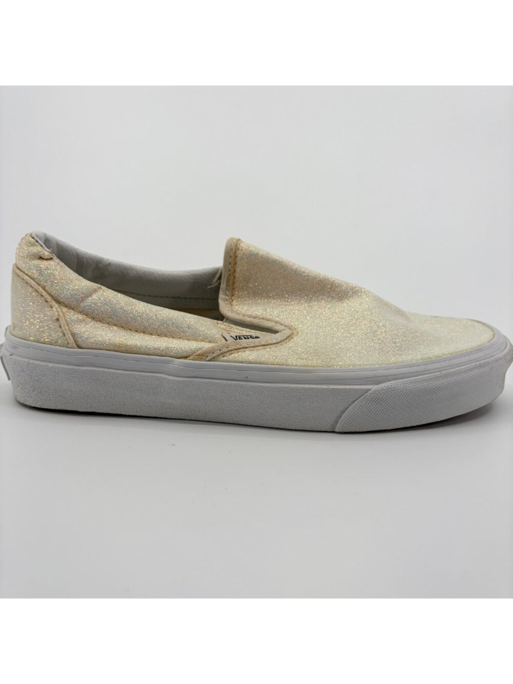Vans Classic Slip-On Cracked Leather Women Size 7.5 Gold Athletic Shoes Sneakers